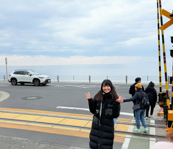 石修新抱林佑蔚遊布吉大晒火辣美照 曾為有線主播 已生一胎作風依然大膽