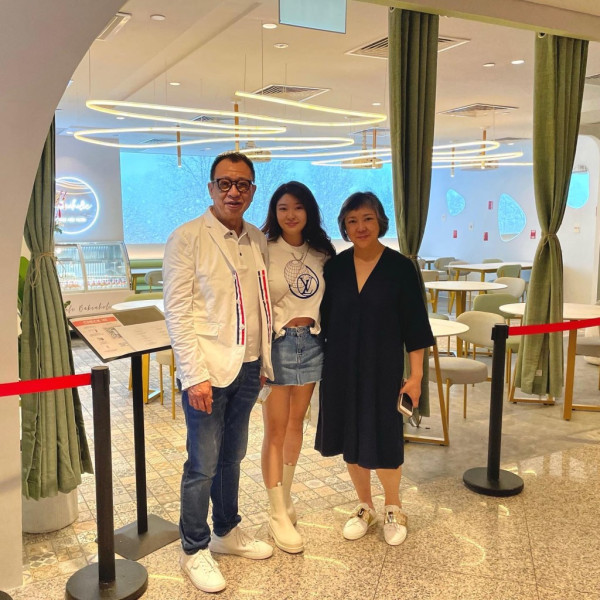 許紹雄老婆龍嬿而背景曝光!出身豪門望族 外家祖業曾是中國十大名園「清暉園」