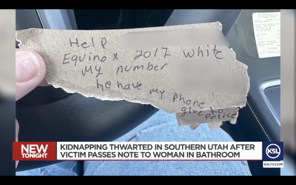 去廁所收陌生人求救字條稱被綁架 勇敢女生獨自駕車救人 結局如電影驚險 