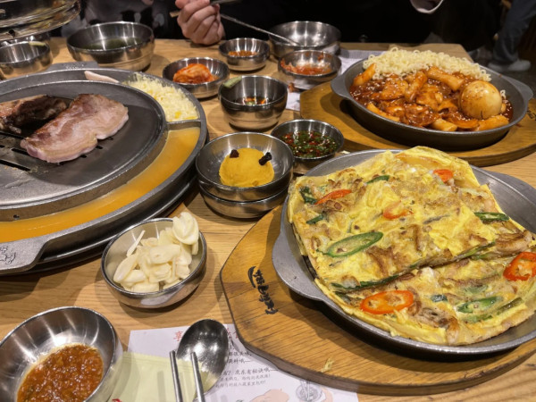 姜虎東白丁烤肉(圖片來源:小紅書@睡醒了再說) 姜虎東白丁烤肉(圖片來源:小紅書@睡醒了再說)