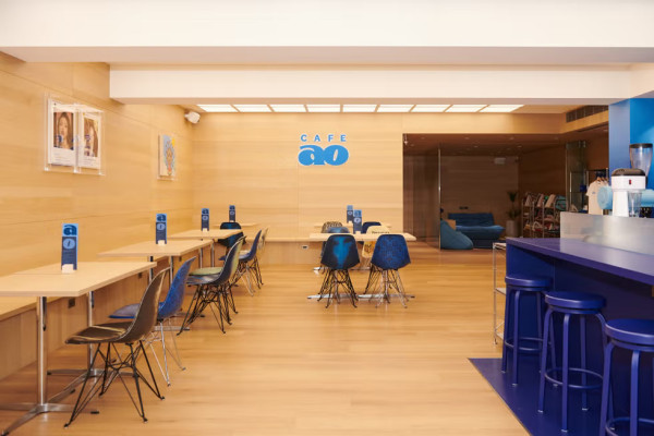 陳冠希現身台北開咖啡廳 獲周杰倫傳訊關心 1條件下復出拍戲 