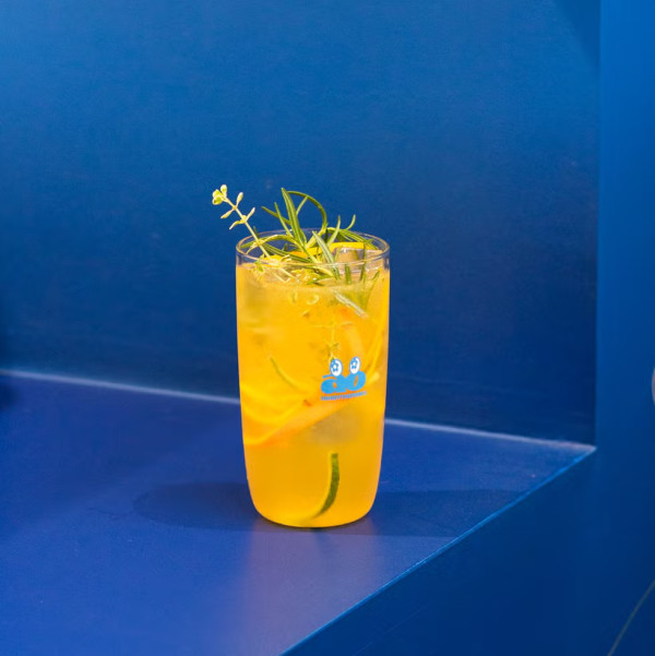 陳冠希現身台北開咖啡廳 獲周杰倫傳訊關心 1條件下復出拍戲 