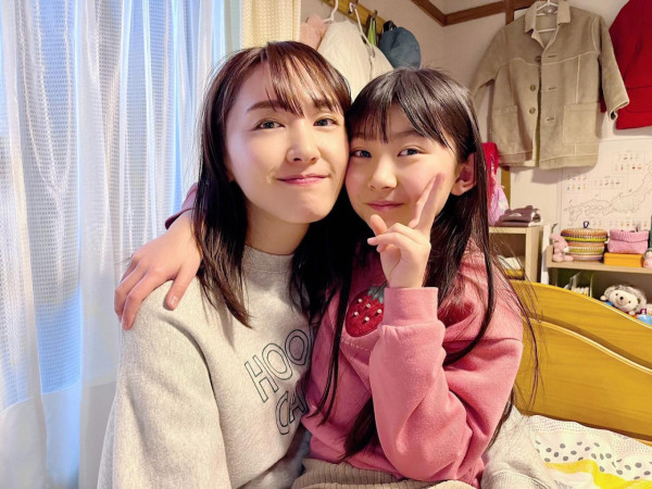 雙子座女生10大性格特質、愛情攻略、優缺點深度解析(圖片來源:aragakiyui_fanspage@Instagram)