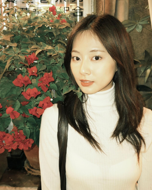 雙子座女生10大性格特質、愛情攻略、優缺點深度解析(圖片來源:thinkaboutzu@Instagram)