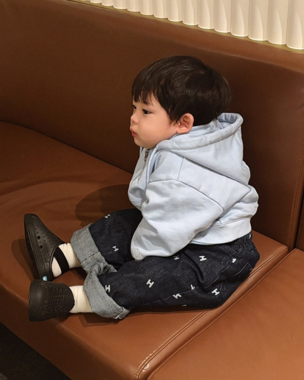 韓國超萌2歲BB封「迷你車銀優」！上節目展超強綜藝感！ 