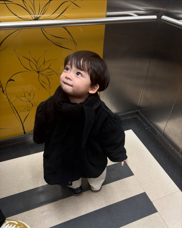 韓國超萌2歲BB封「迷你車銀優」！上節目展超強綜藝感！ 