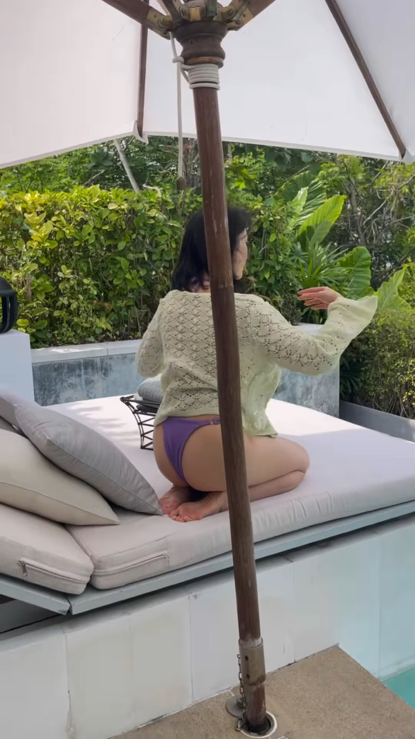 石修新抱林佑蔚遊布吉大晒火辣美照 曾為有線主播 已生一胎作風依然大膽