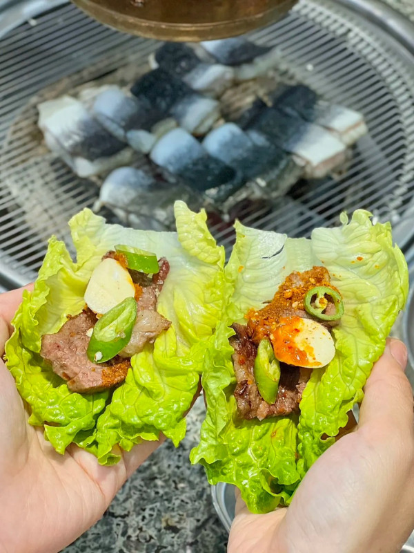 辛三多家韓國料理.烤肉(圖片來源:小紅書@bbb) 辛三多家韓國料理.烤肉(圖片來源:小紅書@bbb)