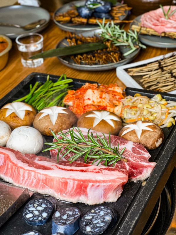 椿社烤肉(圖片來源:小紅書@椿社烤肉) 椿社烤肉(圖片來源:小紅書@椿社烤肉)