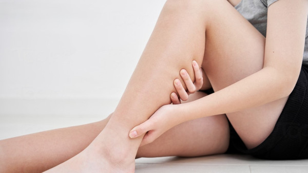 高鈉食物3款不鹹吃過量易傷腎1款在早餐常吃！身體高鈉反應醫生教3招排鈉