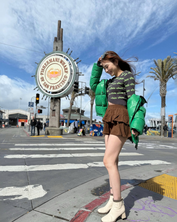 李蘊認離婚後飛拉斯維加斯旅行 33歲保養得宜曬長腿:多出去看看