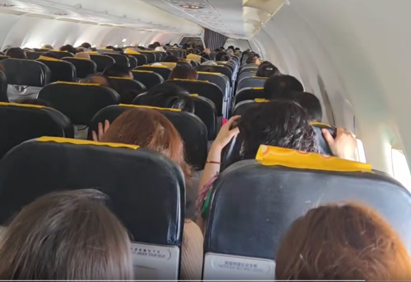 旅客呻搭廉航因1事被嚇窒 落機後即刻加大保額 網民恥笑:唔好再去旅行