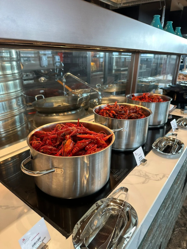 珠海華發萬豪酒店自助餐(圖片來源:小紅書@玩轉花花世界) 珠海華發萬豪酒店自助餐(圖片來源:小紅書@玩轉花花世界)