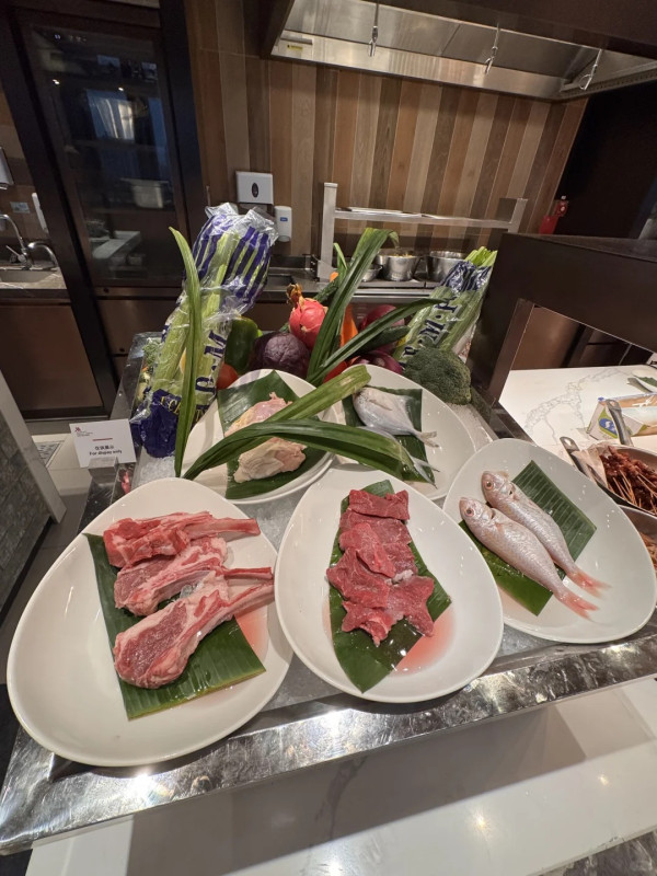 珠海華發萬豪酒店自助餐(圖片來源:小紅書@墨魚愛吃吃) 珠海華發萬豪酒店自助餐(圖片來源:小紅書@墨魚愛吃吃)