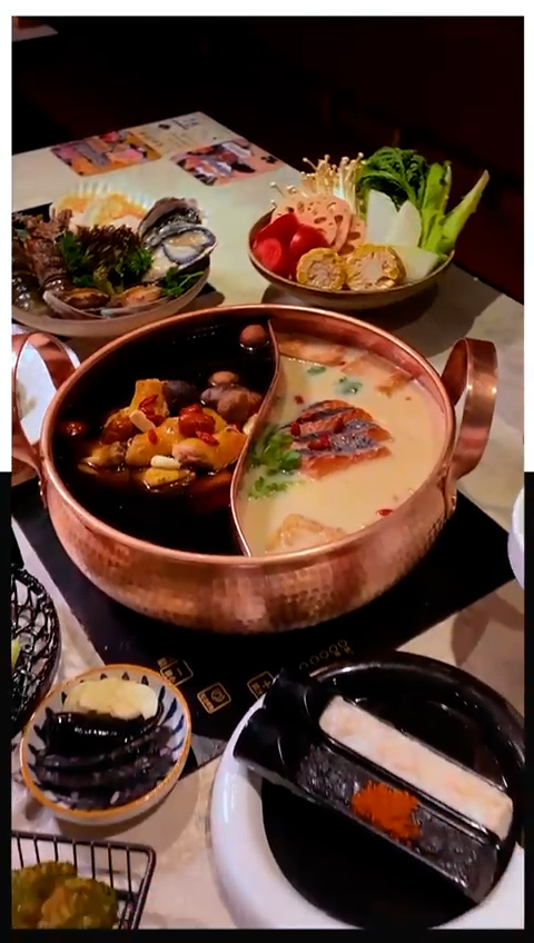 牛大人X百福全新限定「黑白盛宴」  黑金蒜皇土雞鍋×雪白御鮮豆腐鍋