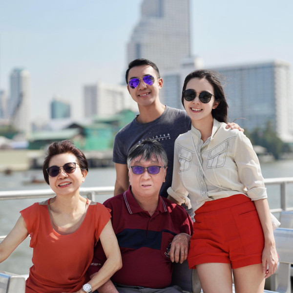 麥明詩一年前已重現飛機「低飛」? 盛勁為讚犀利:我老婆好有心思