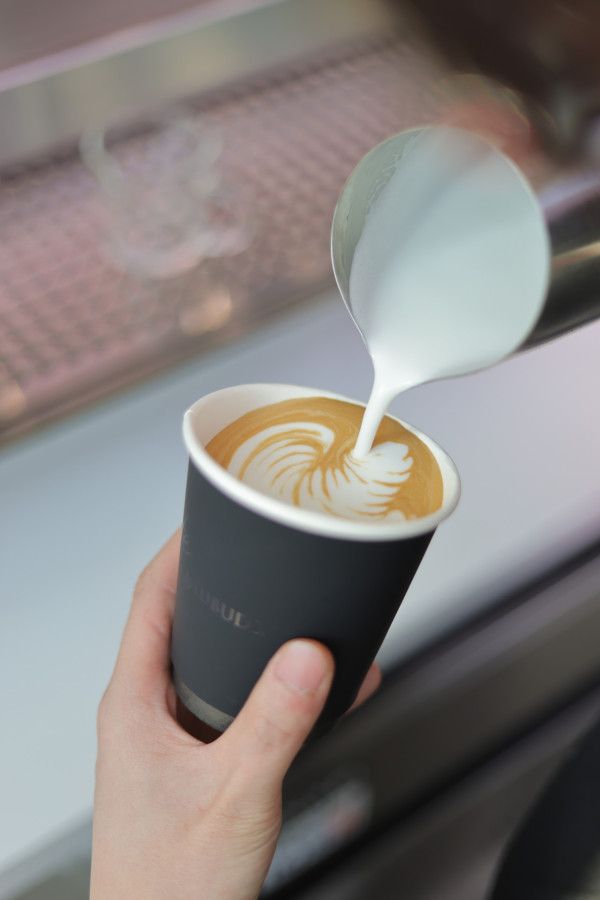 啟德主場館新Cafe進駐！Cafe by LUBUDS自家製Tiramisu/瑪德蓮雪糕杯