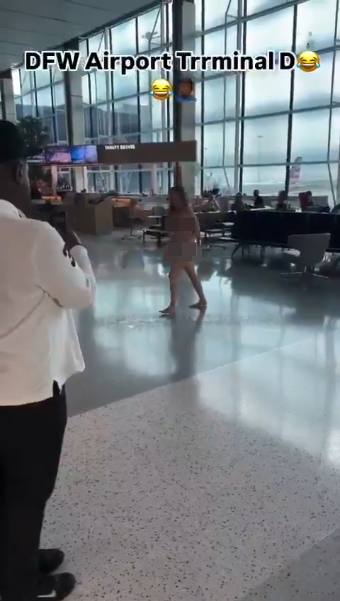 裸女大鬧美國機場刺傷他人 自稱迪士尼公主 背後原因惹心酸 