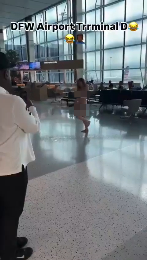 裸女大鬧美國機場刺傷他人 自稱迪士尼公主 背後原因惹心酸 