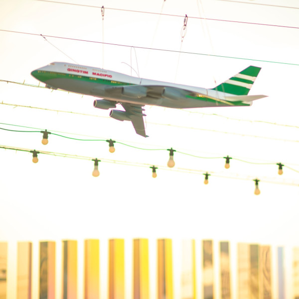 麥明詩一年前已重現飛機「低飛」? 盛勁為讚犀利:我老婆好有心思