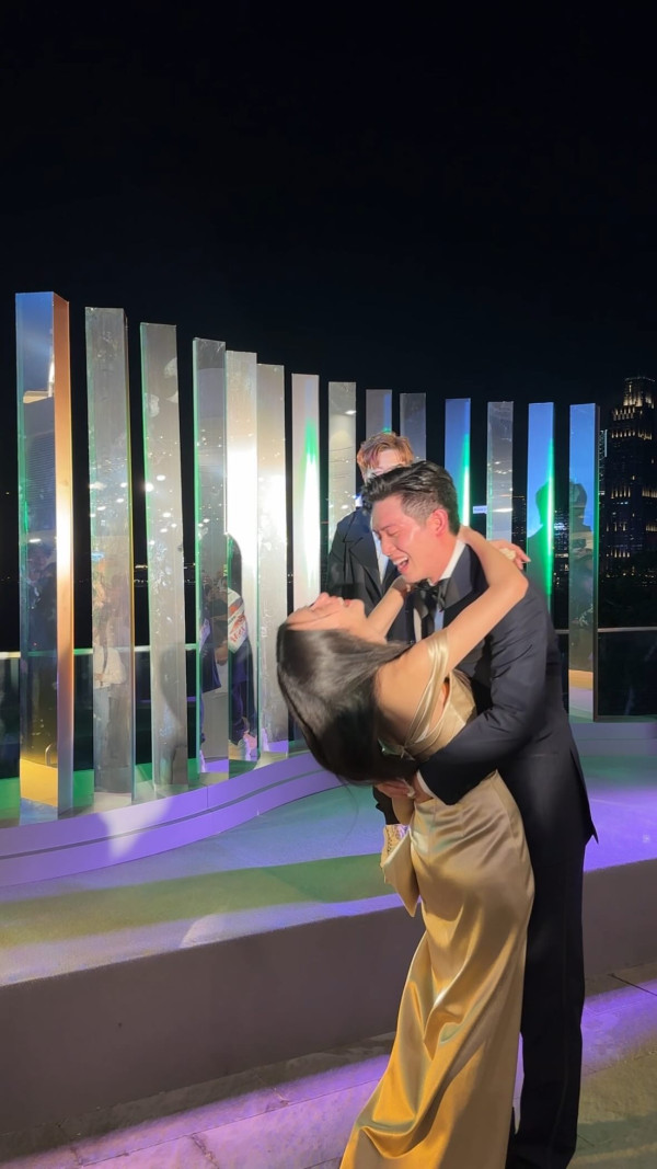 麥明詩一年前已重現飛機「低飛」? 盛勁為讚犀利:我老婆好有心思