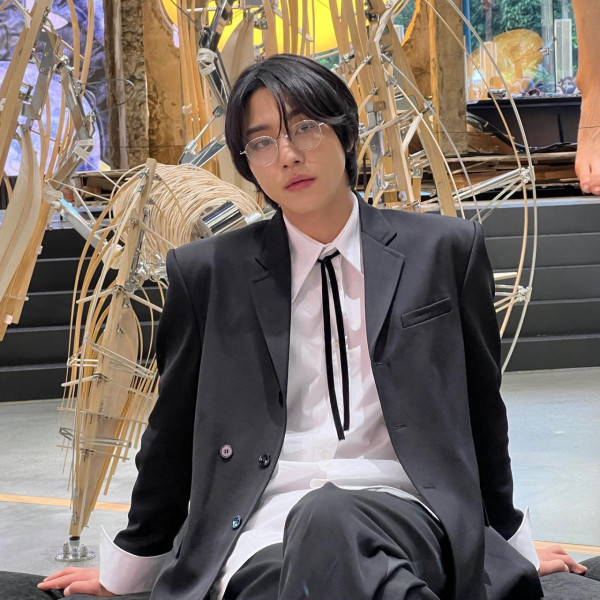 安孝燮 - 中分短髮男生髮型