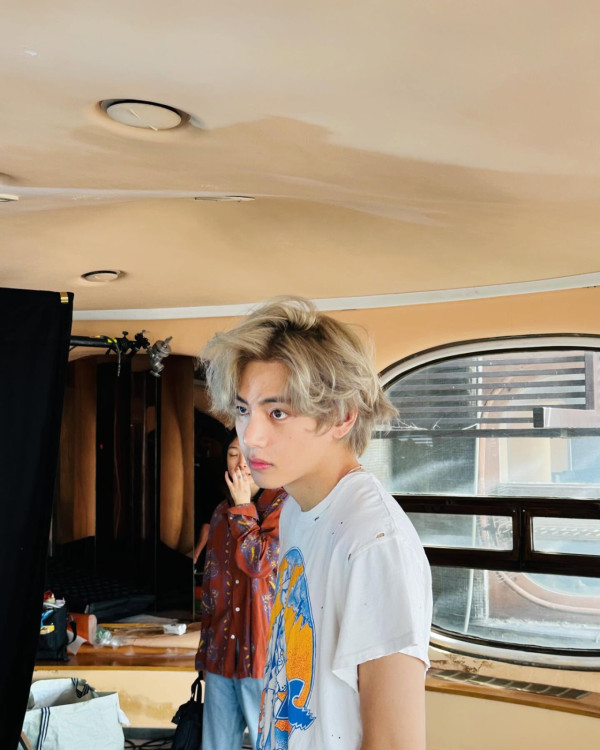  V - 紋理捲男生髮型