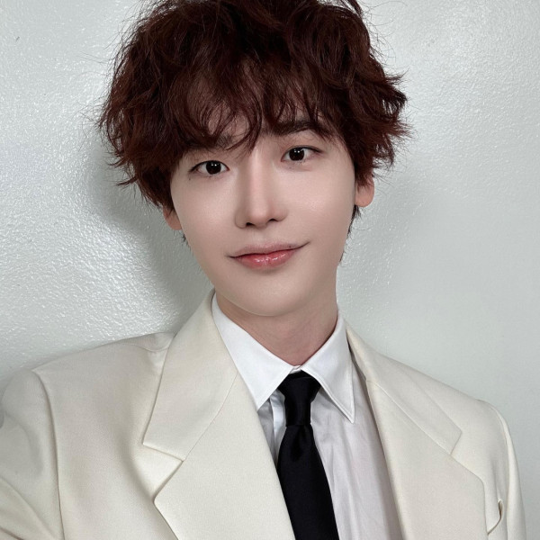 李鍾碩 - 羊毛捲韓系男生髮型