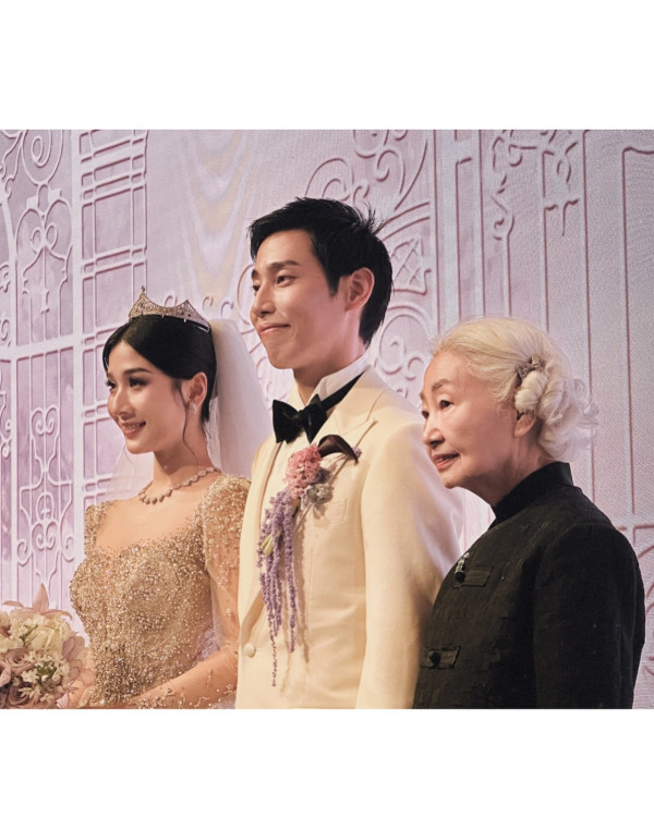 年度回顧｜盤點2025年13對結婚藝人！女神息影25年秘婚超意外、螢幕情侶閃婚報喜