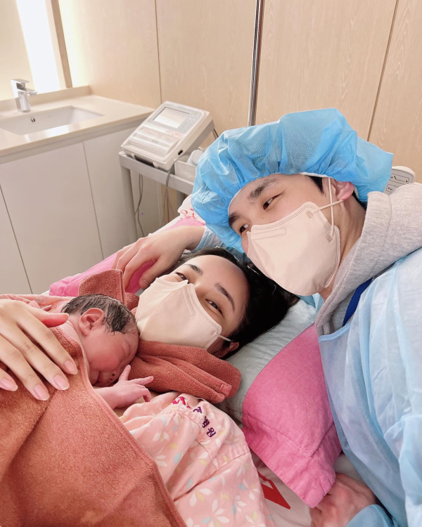 有片!韓父曼谷遇地震為救妻女 勇跳過空中折斷走廊 驚險如電影鏡頭