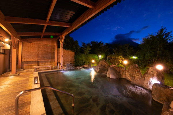 日本露天賞櫻花溫泉勝地10大排行榜！京都/福岡/奈良/富山等！附詳細地址交通 