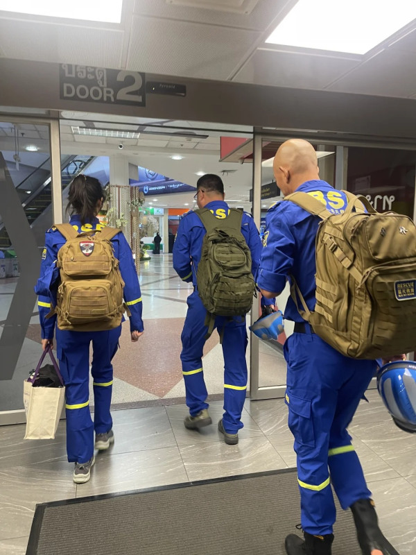 緬甸地震|18歲中國女大生志願赴曼谷救災 形容廢墟下很多人 母感驕傲又心疼