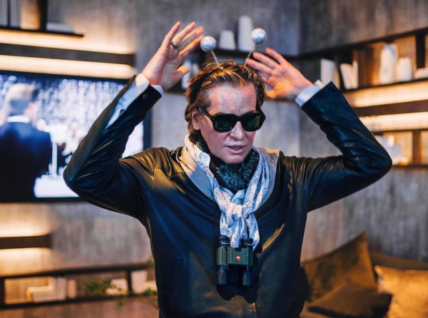 《蝙蝠俠》男星韋基馬肺炎離世終年65歲 8年前患喉癌永久失聲