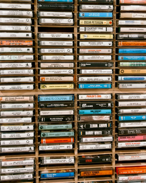 孖機師男友暢遊西班牙歷史建築 簡淑兒曬旅行打卡相：愛上巴塞隆拿 