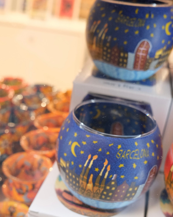 孖機師男友暢遊西班牙歷史建築 簡淑兒曬旅行打卡相：愛上巴塞隆拿 