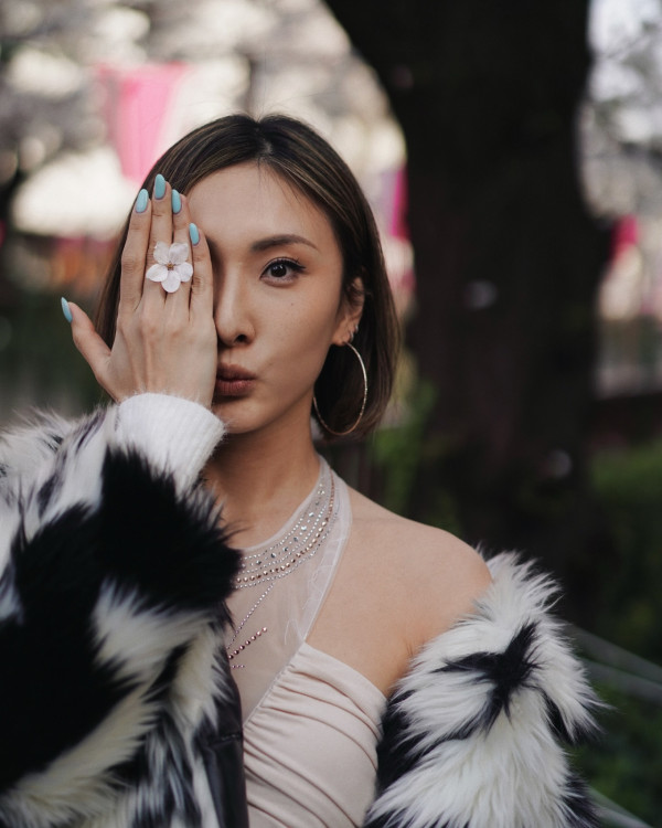 前TVB主持婚後移日目黑川賞櫻 拍片體驗日本大熱耳穴貼 