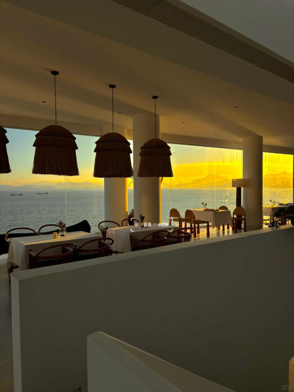 深圳小鎌倉打卡餐廳推介！180°海景渡假風Cafe約會慶生歎世界 