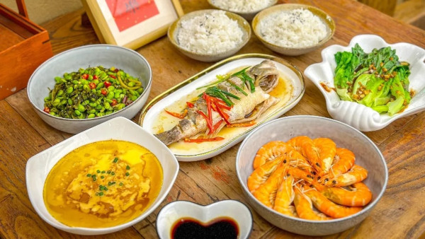 深圳沉浸式Cafe有如秘密花園！繡球花海＋瀑布石牆＋租借仙女裙打卡一流 