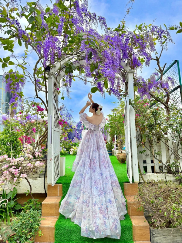 深圳沉浸式Cafe有如秘密花園!繡球花海+瀑布石牆+租借仙女裙打卡一流