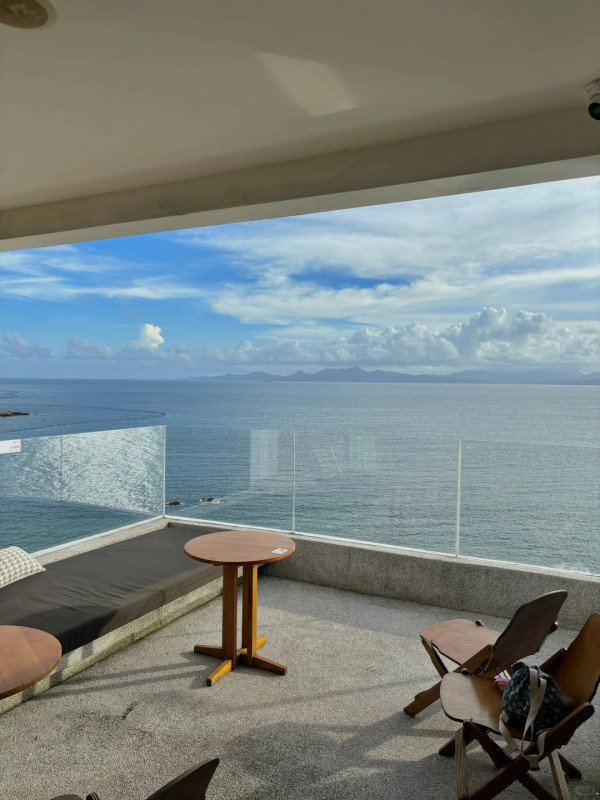 深圳懸崖海景餐廳推介!四層觀海陽台+無敵日落+精緻西餐