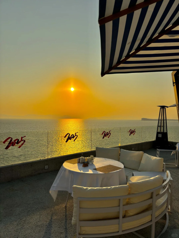 深圳懸崖海景餐廳推介!四層觀海陽台+無敵日落+精緻西餐