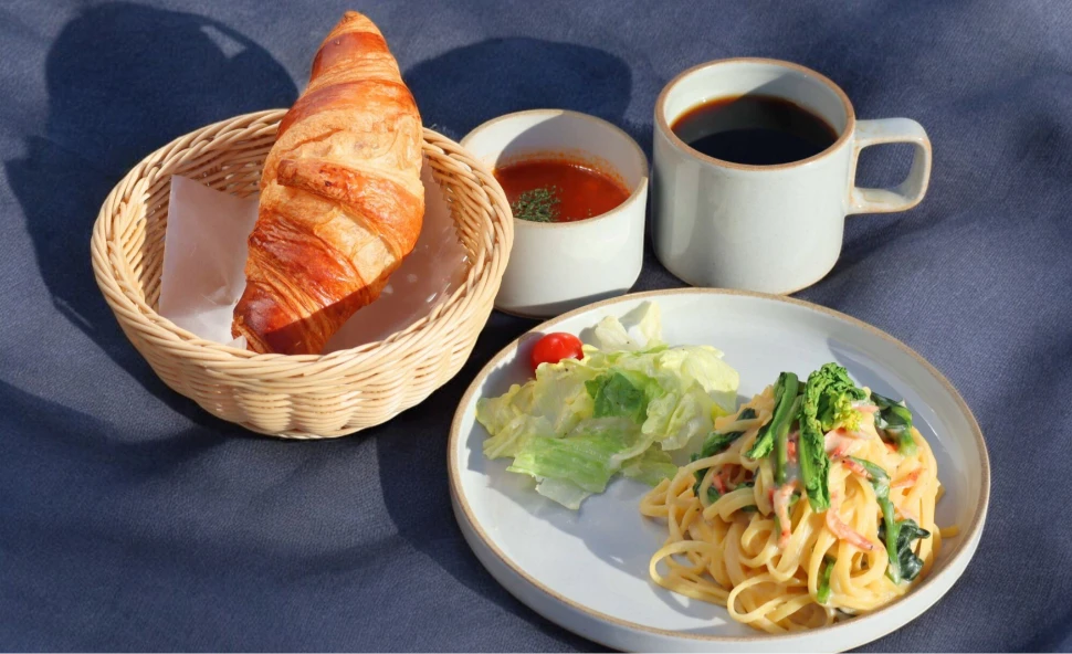 東京昭和紀念公園花卉節2025｜1500棵櫻花/鬱金香/罌粟！限定美食BBQ！附交通攻略 