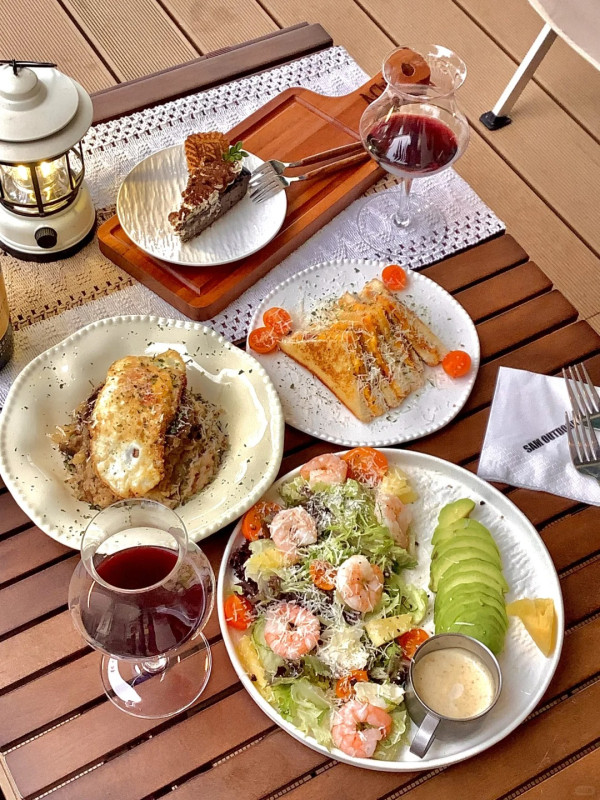 sam outdoor(圖片來源:小紅書@SAM OUTDOOR海濱泳場店) sam outdoor(圖片來源:小紅書@SAM OUTDOOR海濱泳場店)