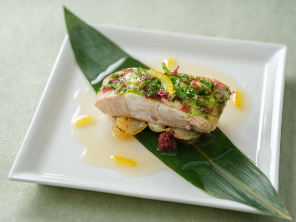 東京迪士尼海洋新推「扇貝蒜奶油味」爆谷!獲讚史上最好吃!葡萄酒節限定活動