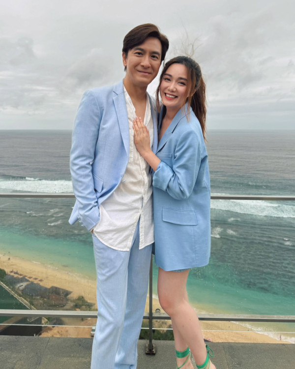 馬國明挑戰「奶奶風」造型一言難盡 網民恥笑借伯母件衫：唔適合呢啲look