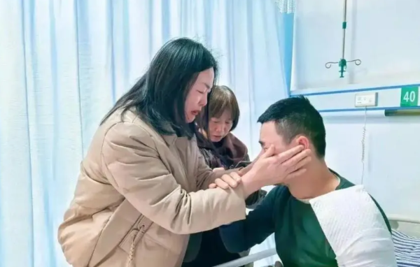 機智護士憑1特徵幫車禍男子尋親！失散18年家人成功重聚！埸面感人 