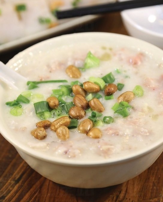 九龍城「添財記」1原因再次結業 逾70年老字號粥店 連發哥都是熟客