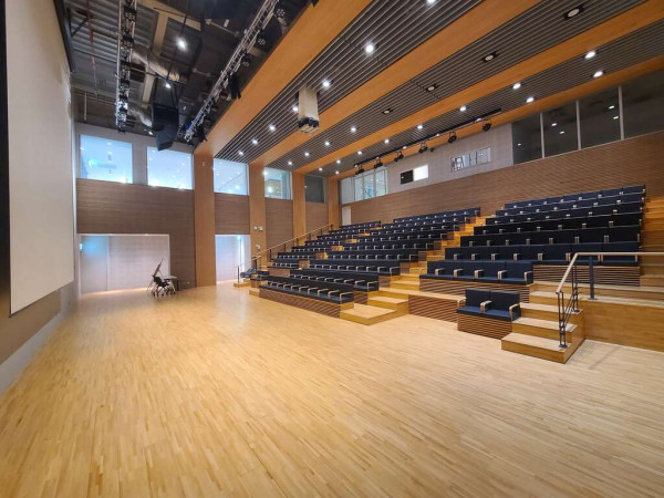 桃園市立圖書館新總館（圖片來源︰桃園市政府觀光旅遊局）