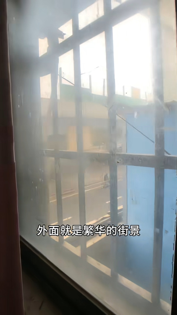 內地客遊港乘快艇指似難民逃生 呻價格貴體驗差 無求生用具:靠祖宗保佑