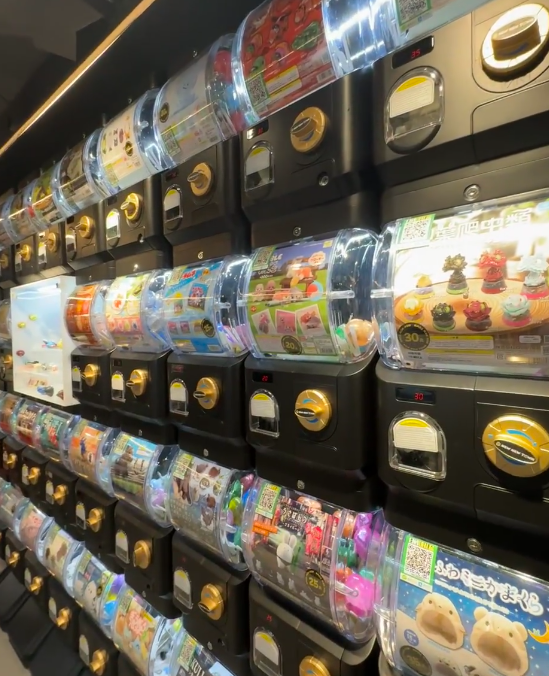 深圳最大扭蛋城地鐵直達!多達1400部扭蛋機 有齊Sanrio/Chiikawa/人氣動漫角色